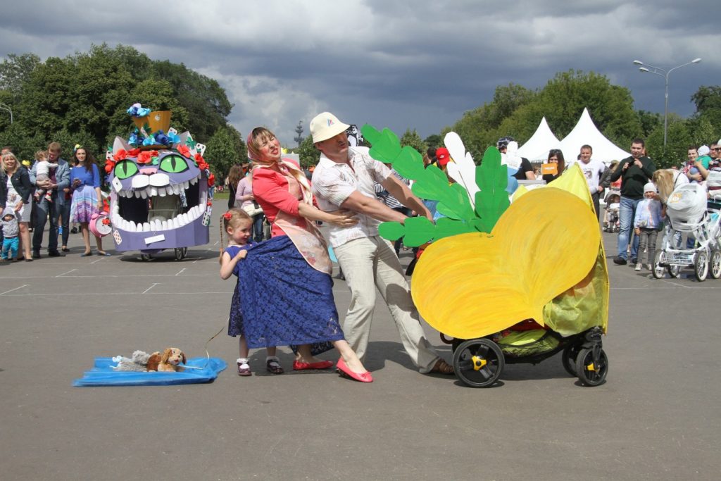Джанкой в объективе Парад колясок: идеи столицы 2011 года parad koljasok jeto skazochno
