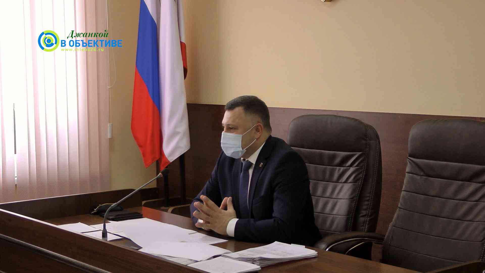 Депутаты Джанкоя одобрили отчет главы администрации