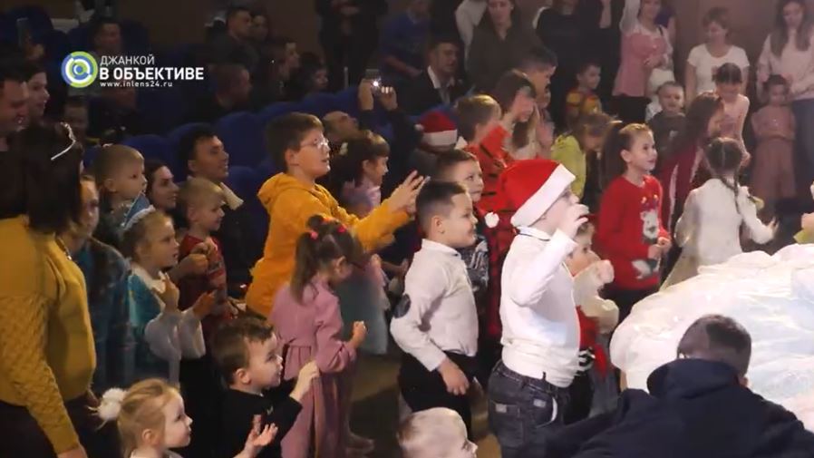 Депутат Госдумы поздравил дете