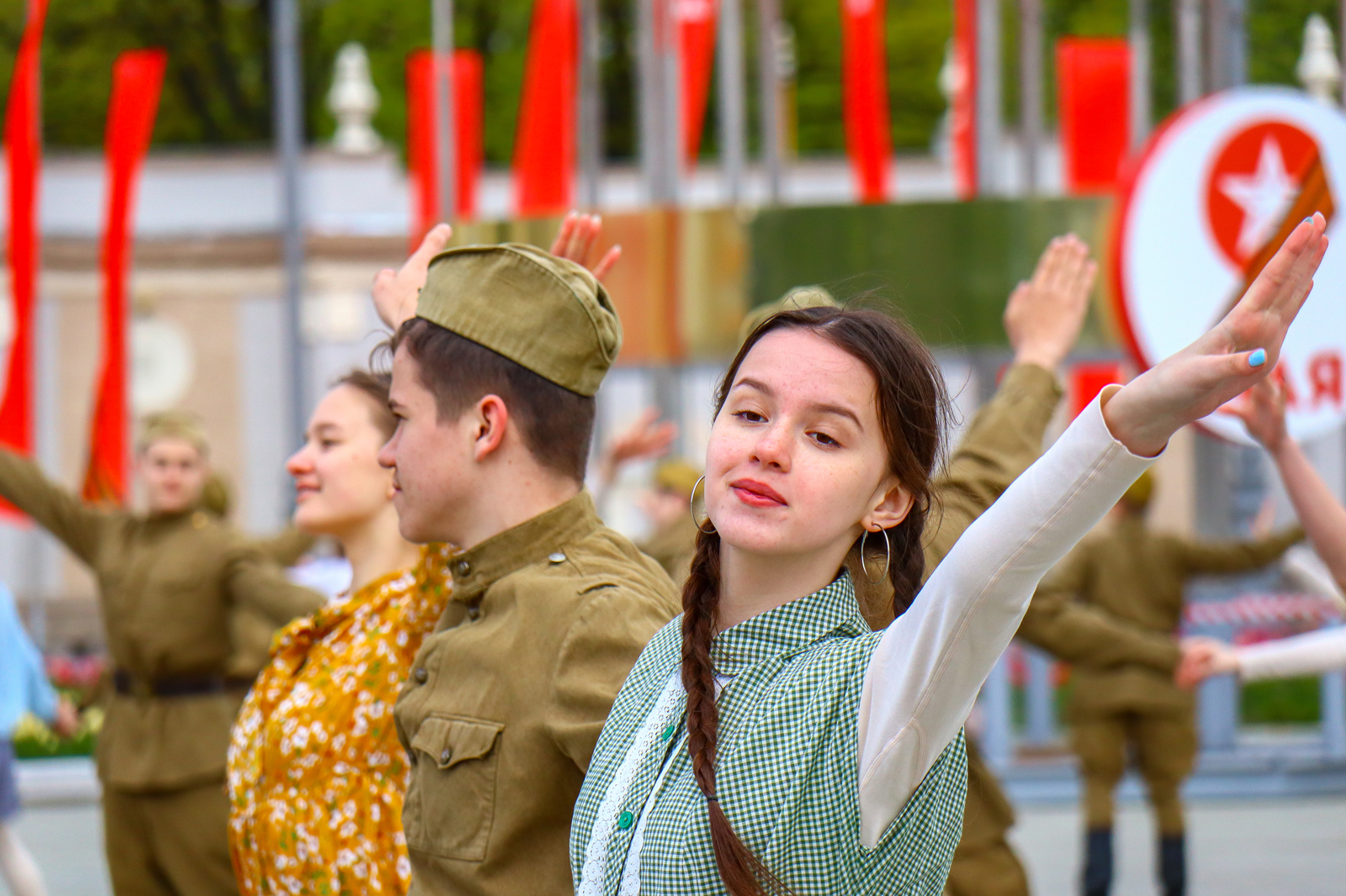 Акция «Вальс Победы» поддержана талантами г. Джанкоя / 2023 — Джанкой в  объективе