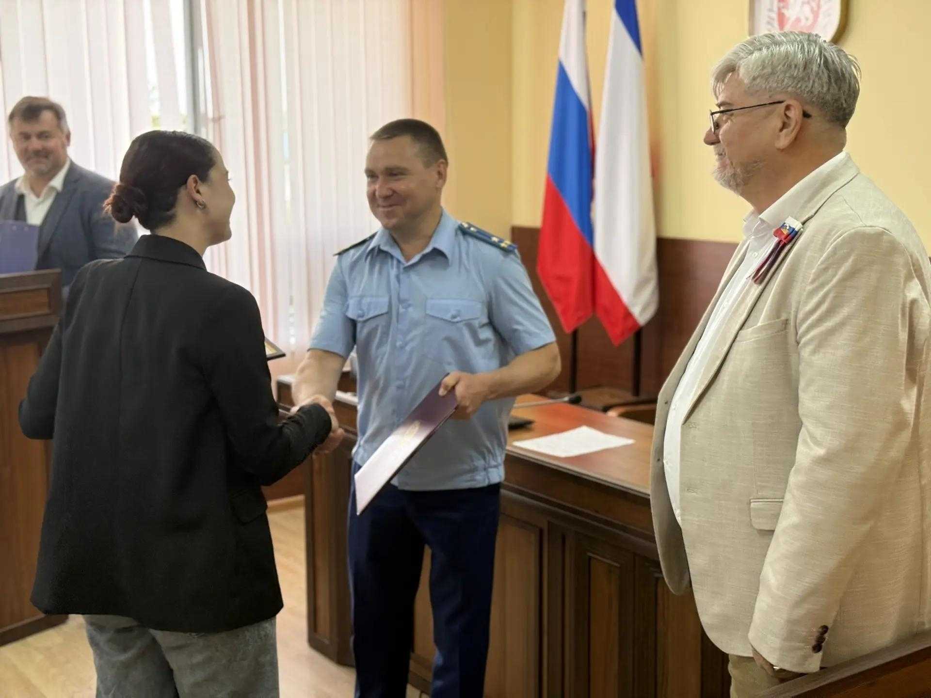 Джанкой в объективе Джанкой: жизнь сильнее испытаний /2026 Вручение ключей от новых квартир джанкойцам из числа сирот